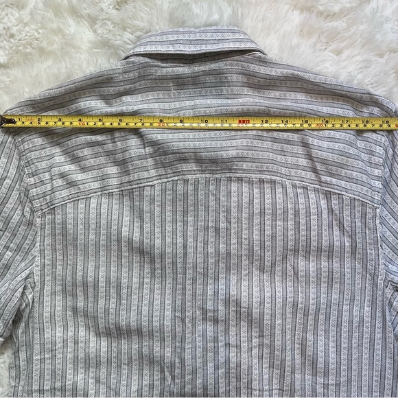 Hollister Boxy Cut Button Up Shirt - Picture 7 of 7